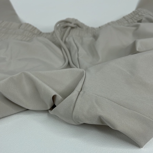 Athleta Wide Leg Pants in Light Beige - Picture 7 of 12